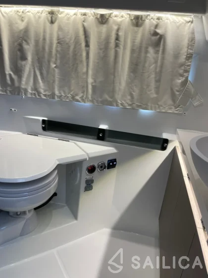 Merry Fisher 895 - Yacht Charter Sailica