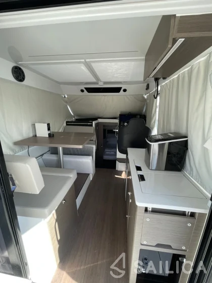 Merry Fisher 895 - Yacht Charter Sailica