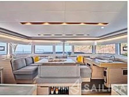 Lagoon 51 - Yacht Charter Sailica