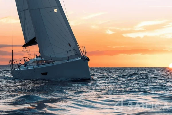 Elan E4 - Yacht Charter Sailica