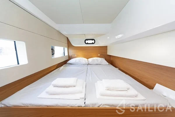 Bali Catsmart - Yacht Charter Sailica