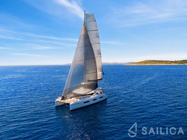 Lagoon 55 - Yacht Charter Sailica