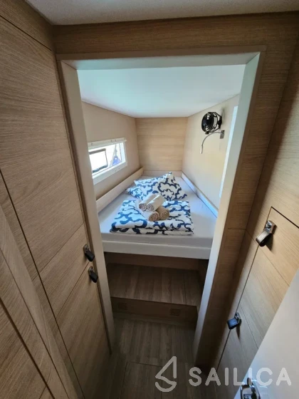 Aventura 37 - Yacht Charter Sailica