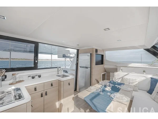Aventura 37 - Yacht Charter Sailica