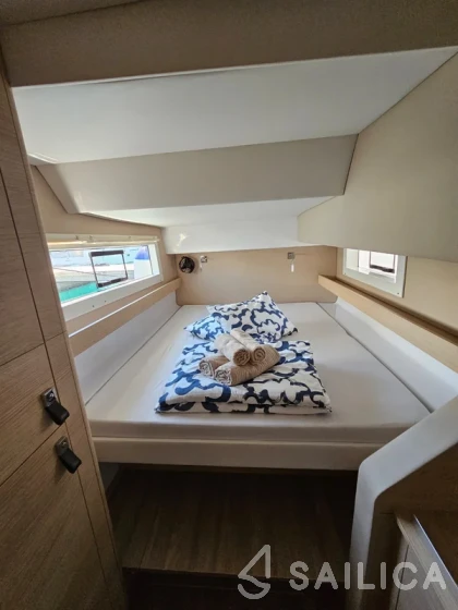 Aventura 37 - Yacht Charter Sailica