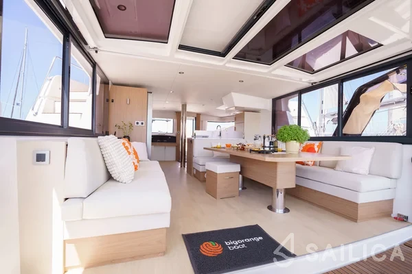 Bali 4.8  - Yacht Charter Sailica