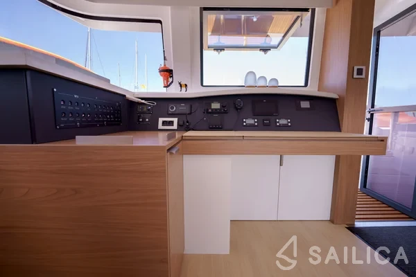 Bali 4.8  - Yacht Charter Sailica