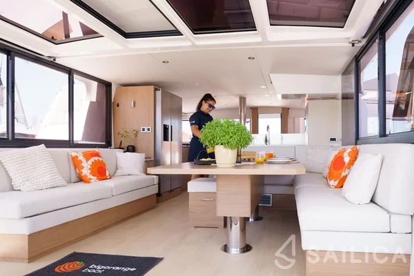Bali 4.8  - Yacht Charter Sailica