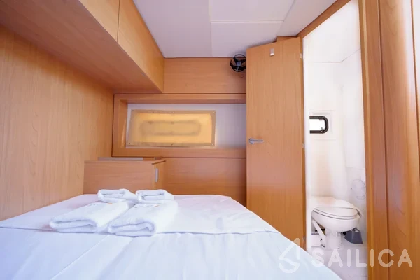 Bali 4.8  - Yacht Charter Sailica