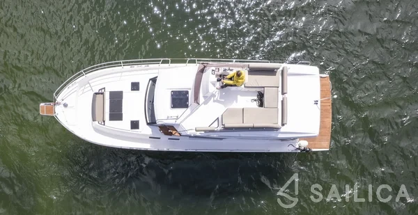 Northman 1200 - Yacht Charter Sailica