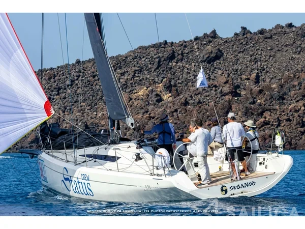 Italia Yachts 11.98 - Yacht Charter Sailica