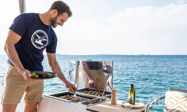 Aura 51 - Yacht Charter Sailica