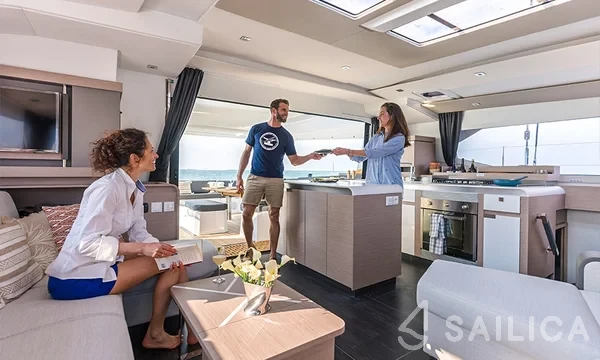 Aura 51 - Yacht Charter Sailica