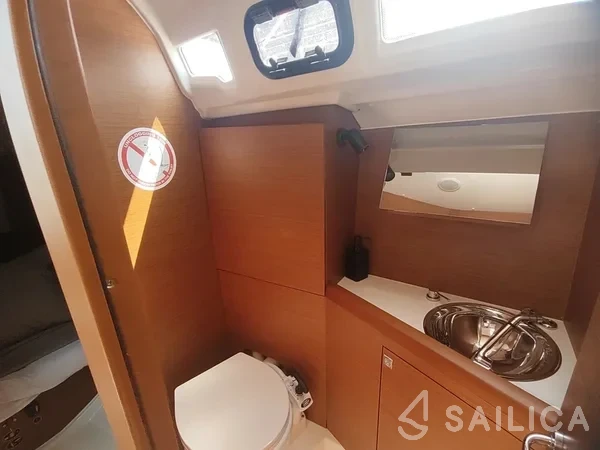Sun Odyssey 349 - Yacht Charter Sailica