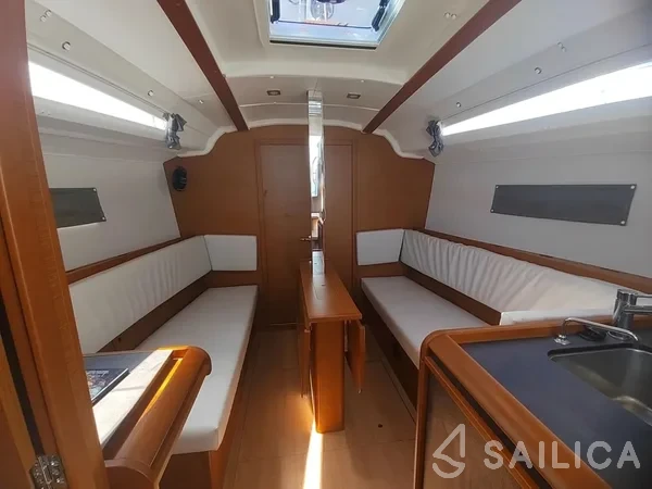 Sun Odyssey 349 - Yacht Charter Sailica