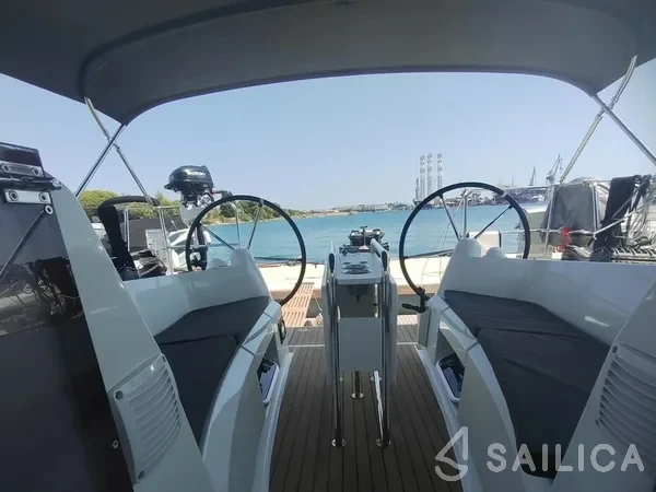 Sun Odyssey 349 - Yacht Charter Sailica