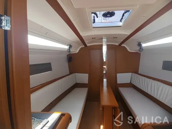 Sun Odyssey 349 - Yacht Charter Sailica