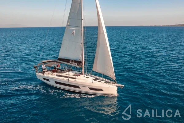 Dufour 41 - Photo #42 Dufour 41 - Yacht Charter Sailica