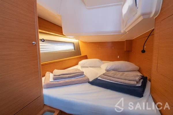Dufour 41 - Photo #36 Dufour 41 - Yacht Charter Sailica