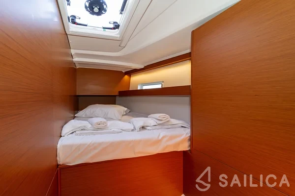 Sun Odyssey 490 - Yacht Charter Sailica