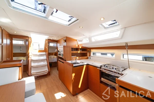 Sun Odyssey 490 - Yacht Charter Sailica