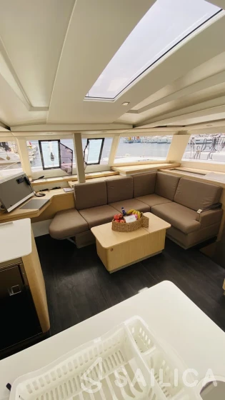 Astréa 42 - Yacht Charter Sailica