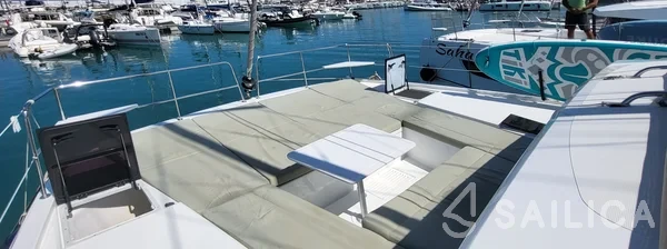 Bali Catsmart - Yacht Charter Sailica