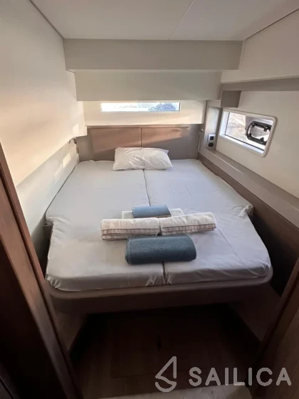 Bali 4.2 - Yacht Charter Sailica