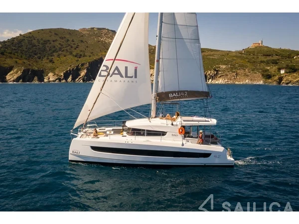 Bali 4.2 - Yacht Charter Sailica