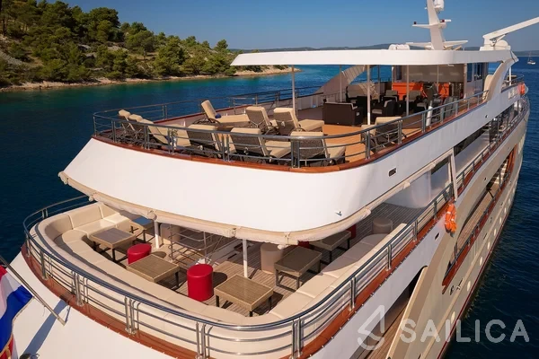 Custom Built - Yacht Charter Sailica