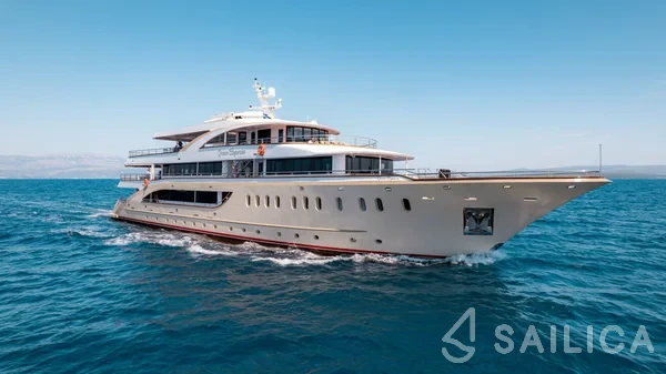 Custom Built - Yacht Charter Sailica