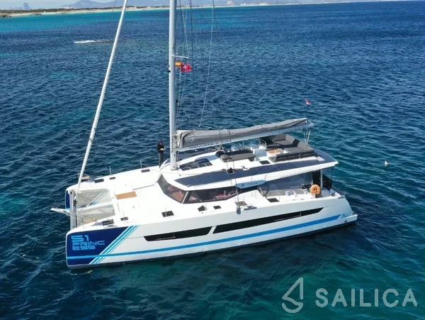 Aura 51 - Yacht Charter Sailica