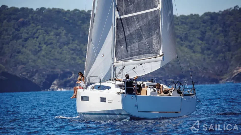 Sun Odyssey 410 - Yacht Charter Sailica