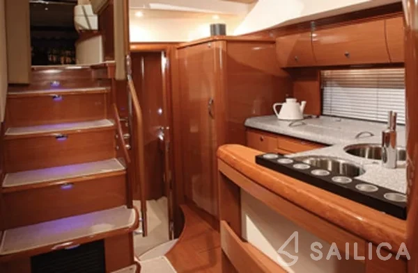 Prestige 50 Fly - Yacht Charter Sailica