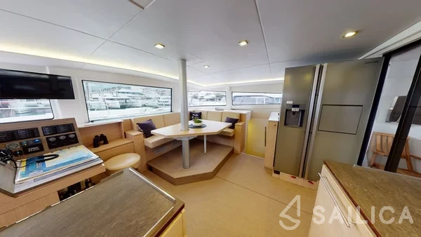 Bali 4.5 - Yacht Charter Sailica