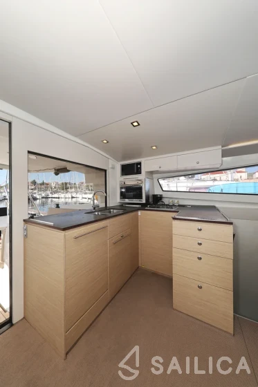 Bali 4.5 - Yacht Charter Sailica