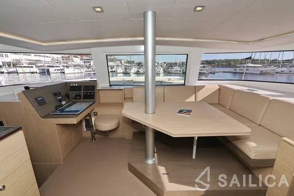 Bali 4.5 - Yacht Charter Sailica