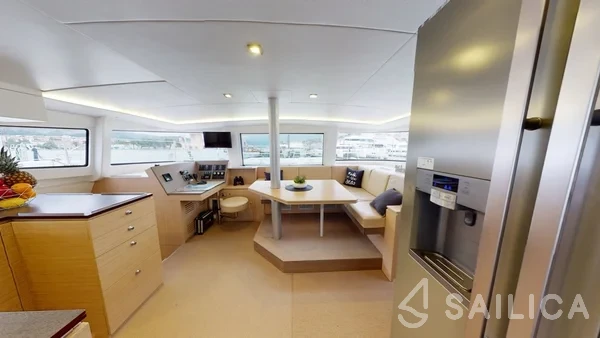 Bali 4.5 - Yacht Charter Sailica