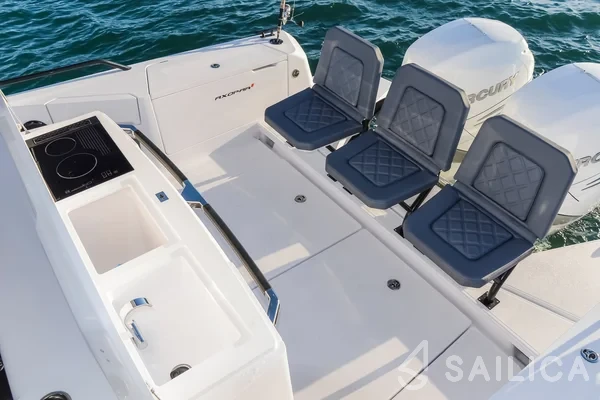 Axopar 37  Sun Top - Yacht Charter Sailica