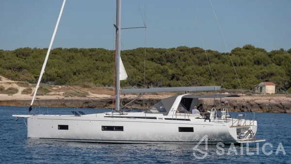 Oceanis 54 - Yacht Charter Sailica