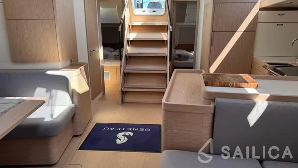 Oceanis 54 - Yacht Charter Sailica