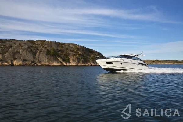 Grandezza 34 OC - Yacht Charter Sailica