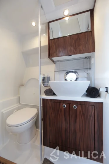 Grandezza 34 OC - Yacht Charter Sailica