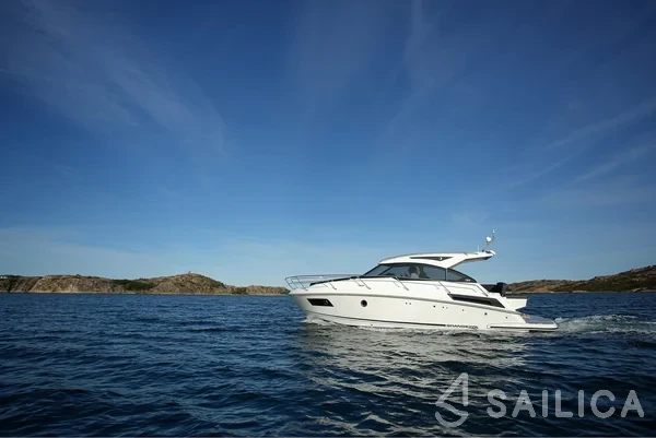 Grandezza 34 OC - Yacht Charter Sailica
