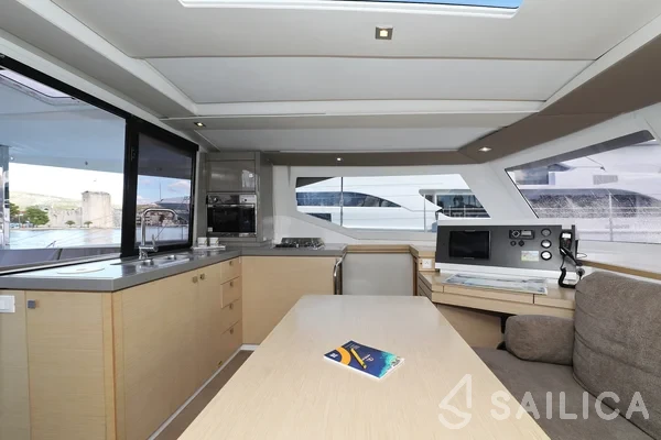 Lucia 40 - Yacht Charter Sailica