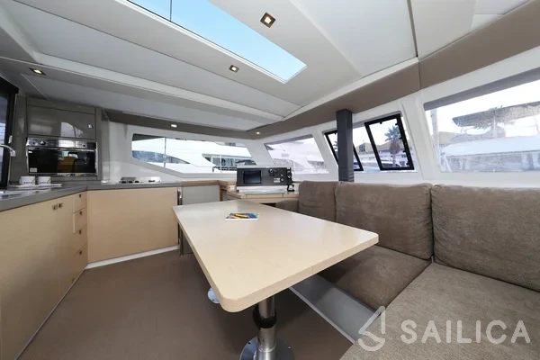 Lucia 40 - Yacht Charter Sailica