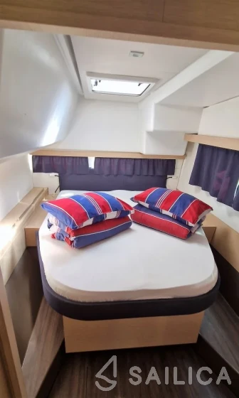 Lucia 40 - Yacht Charter Sailica