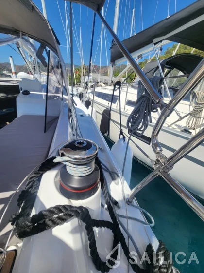 Oceanis 30.1 - Yacht Charter Sailica