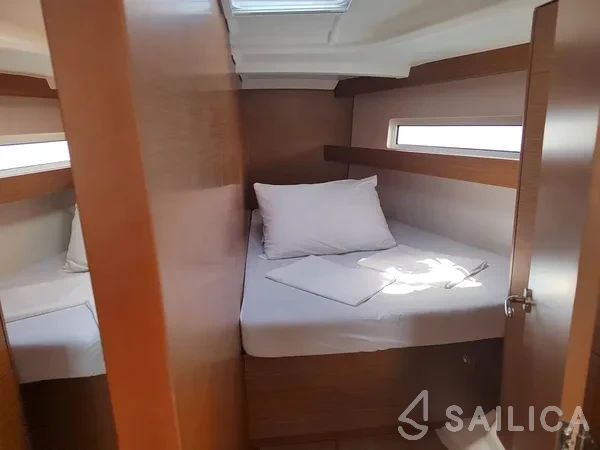 Sun Odyssey 440 - Yacht Charter Sailica