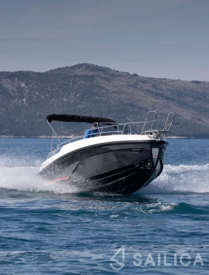 Sessa Key Largo 25 - Yacht Charter Sailica
